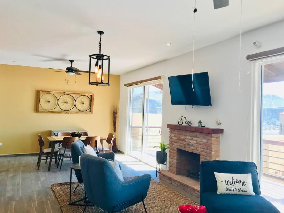 Casa Sunshine - Beach, River, Mountain Views! 罗萨里托 外观 照片